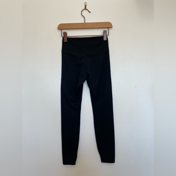 Nike One Luxe Leggings - Picture 2 of 5